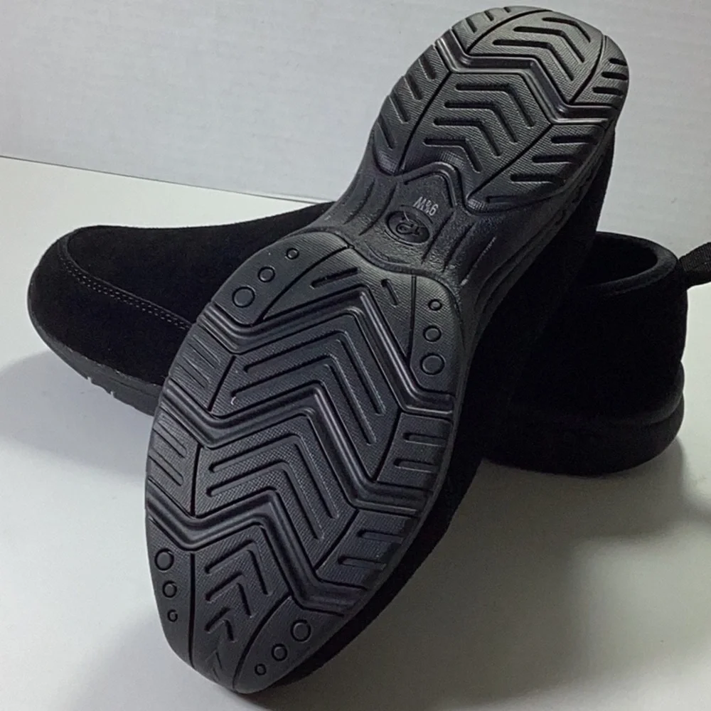 Easy Spirit Taiga Slip-On